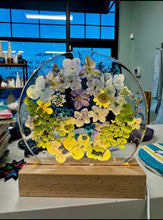 10/10/2026 11:00am Dried Flowers and Resin  Table Top Night Light Workshop